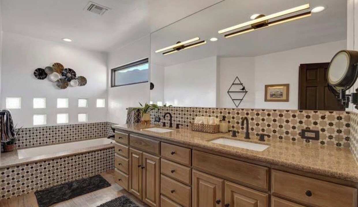Photo of Bathroom in Araby Cove