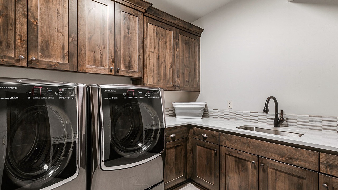 Photo of Bedroom in Powell Butte