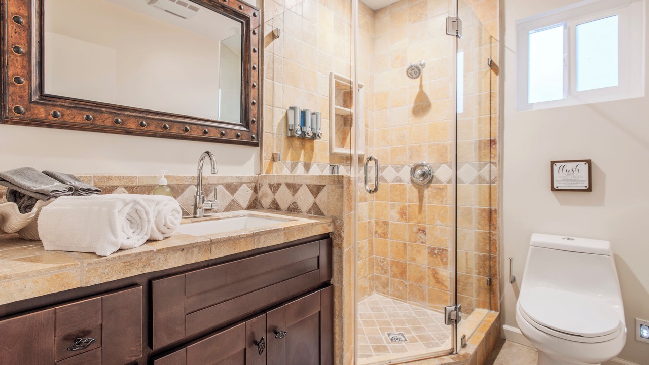 Photo of Bathroom in Peninsula