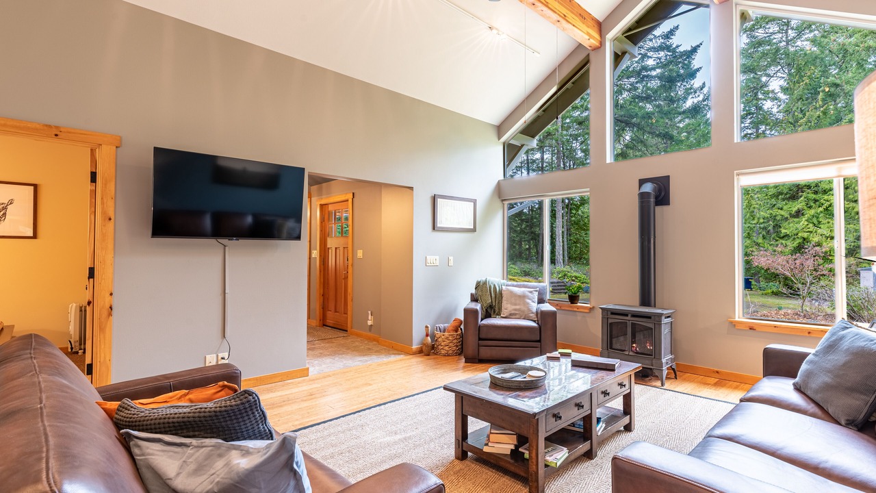 Photo of Livingroom in Roche Harbor
