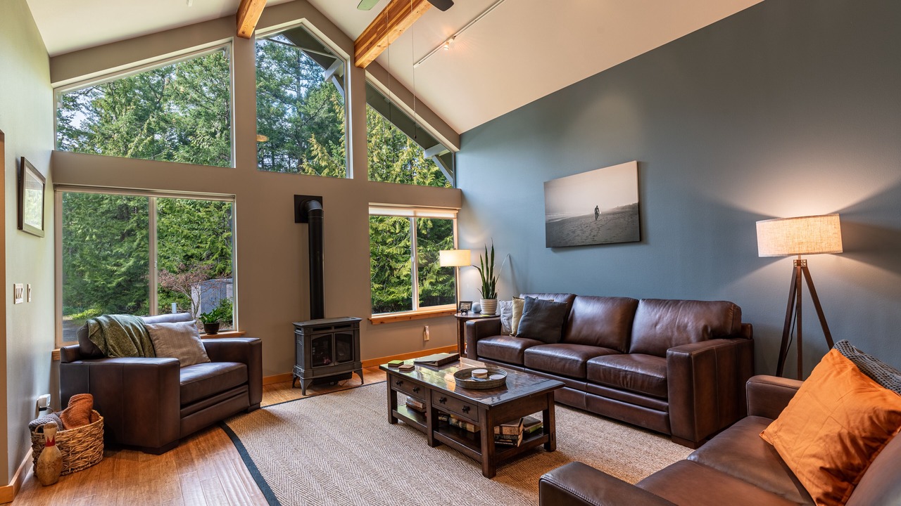 Photo of Livingroom in Roche Harbor