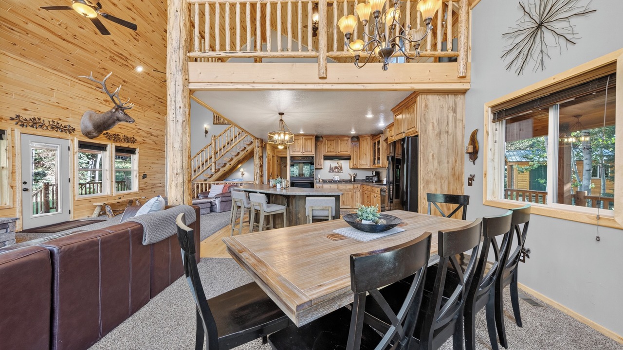 Photo of Bedroom in Mammoth Creek