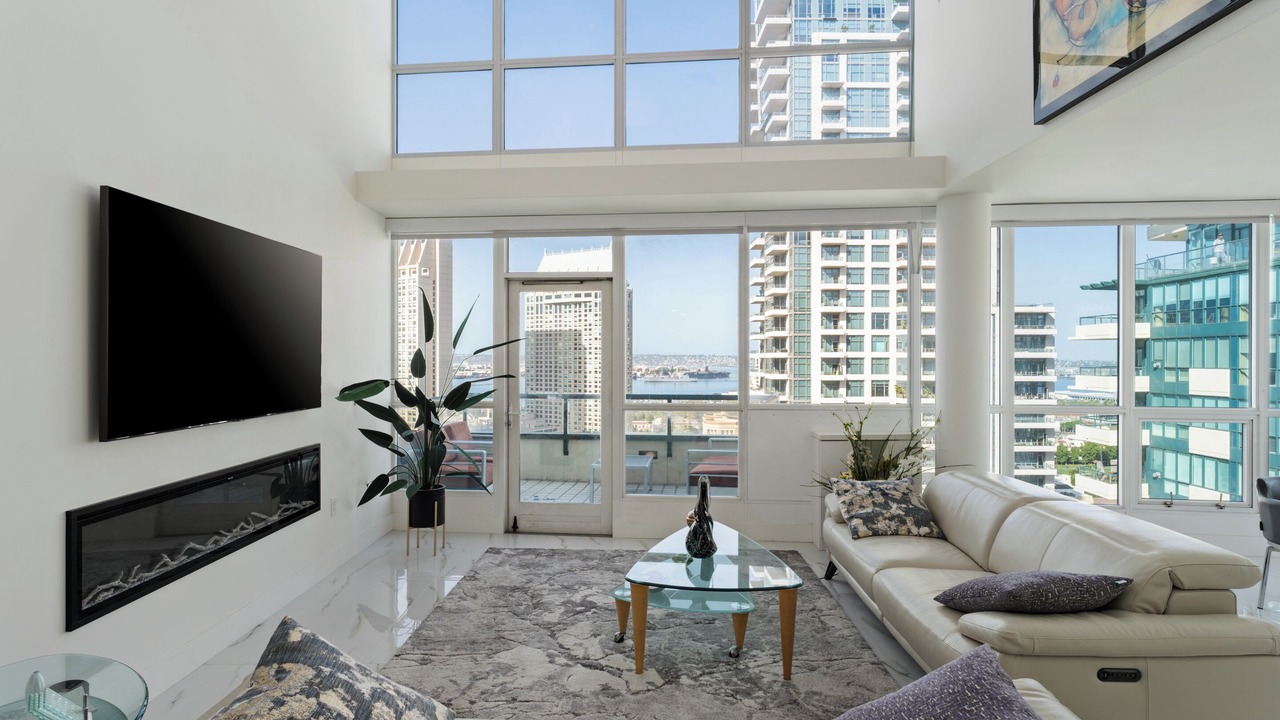 Photo of Livingroom in Downtown San Diego