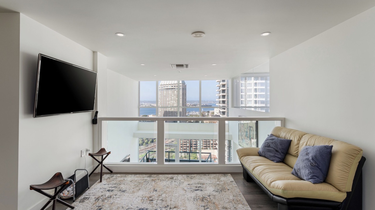Photo of Livingroom in Downtown San Diego