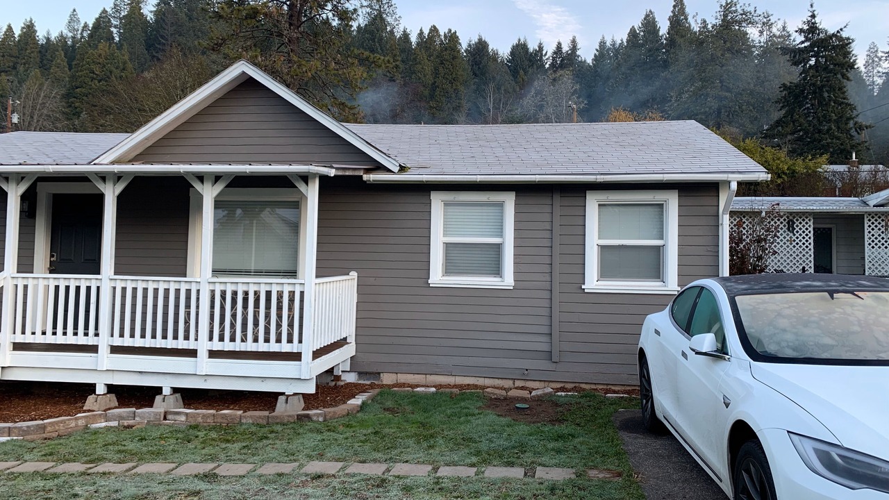 Photo of Outdoor in Oakridge