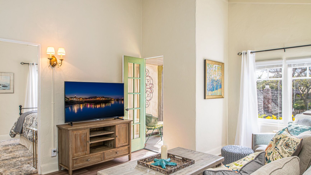 Photo of Bedroom in Northwest Carmel