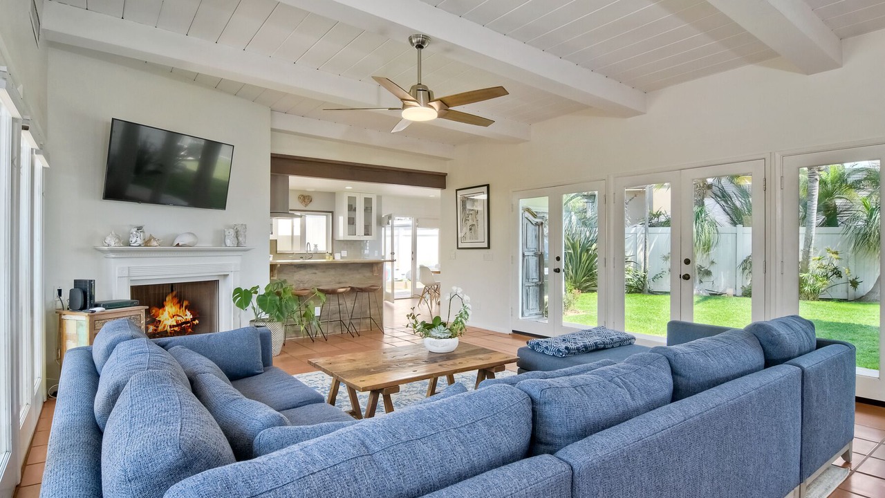 Photo of Bedroom in Cardiff-by-the-Sea