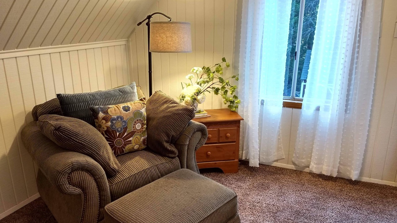 Photo of Livingroom in Twin Peaks