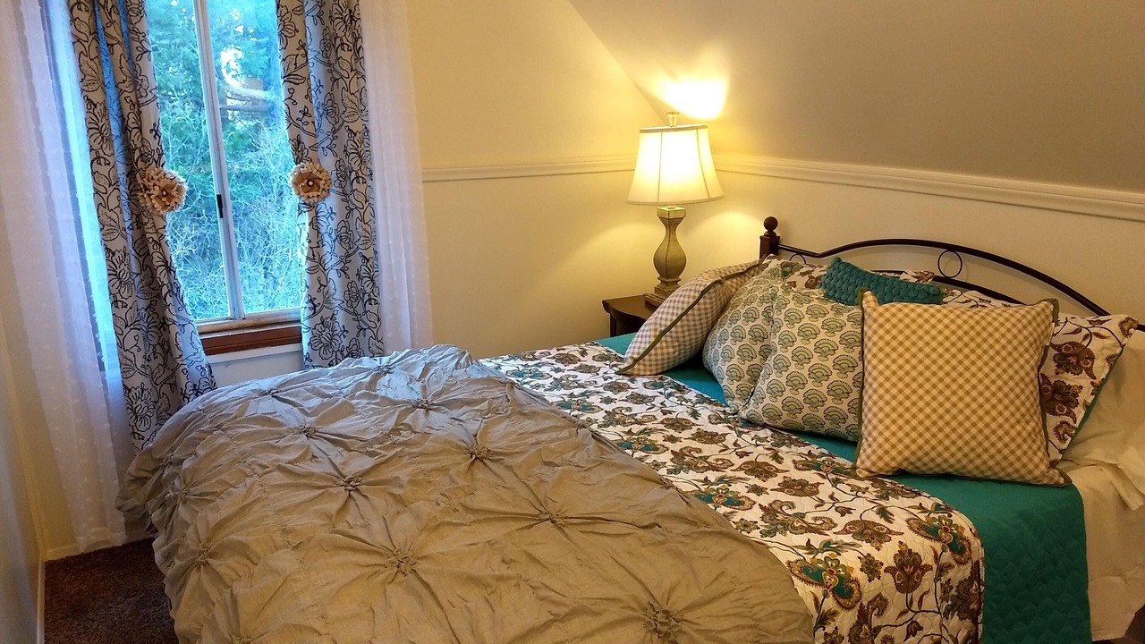 Photo of Bedroom in Twin Peaks