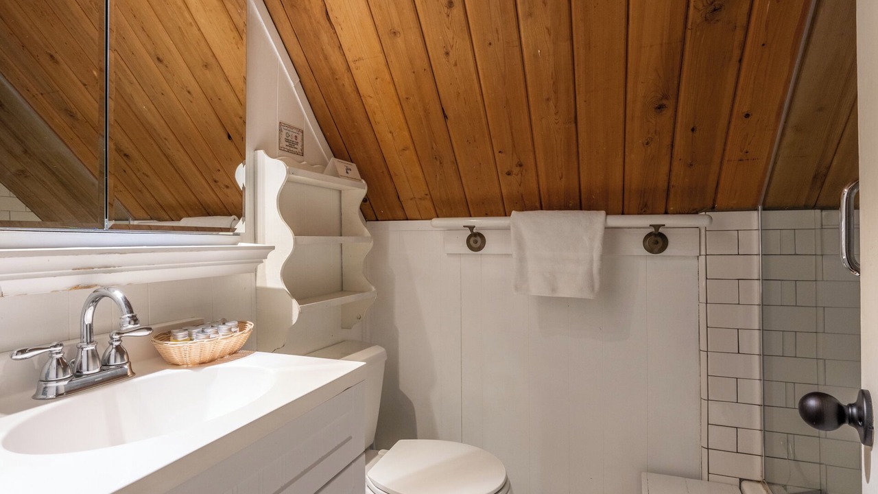 Photo of Bathroom in Mammoth Lakes