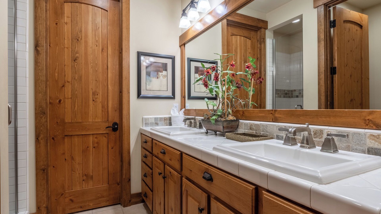 Photo of Bathroom in Mammoth Lakes