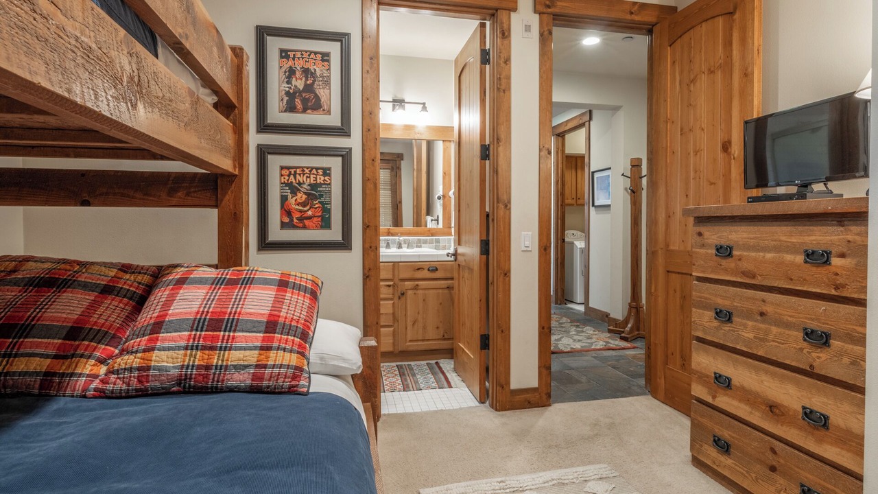 Photo of Bathroom in Mammoth Lakes