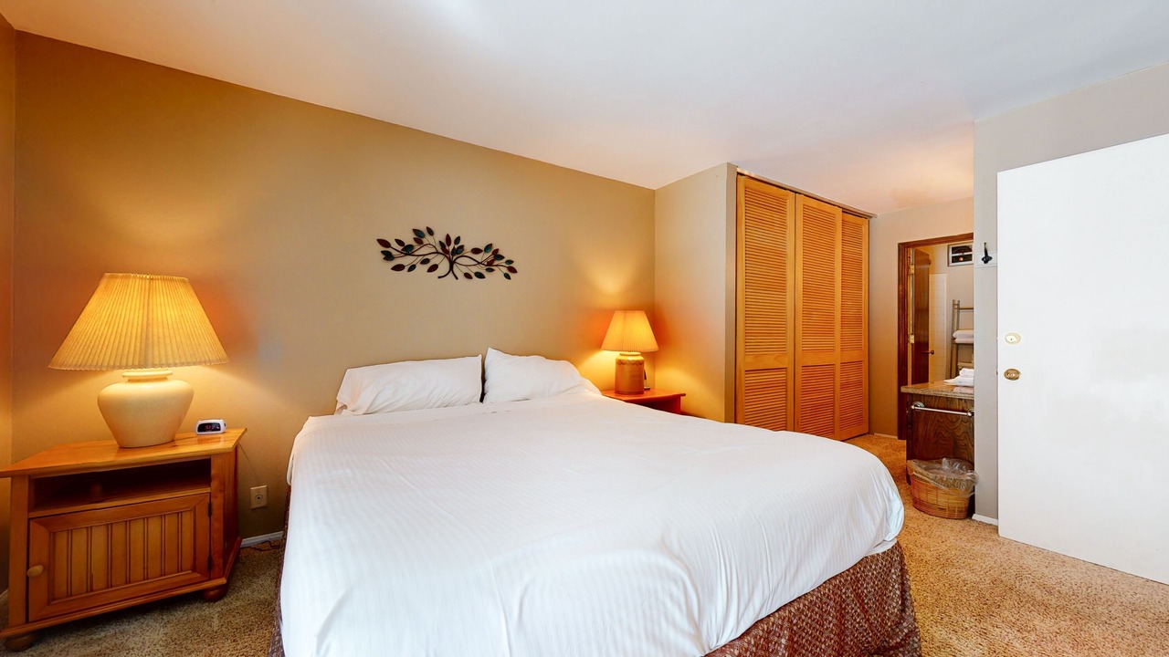 Photo of Bedroom in Mammoth Lakes
