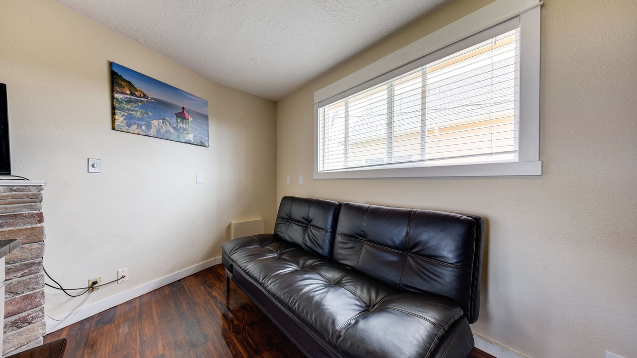 Photo of Livingroom in Lincoln City