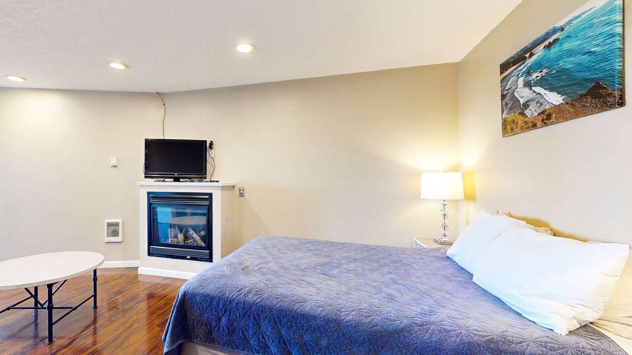 Photo of Bedroom in Lincoln City