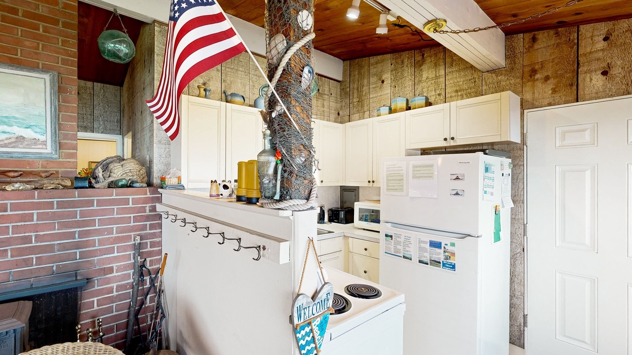 Photo of Kitchen in Arch Cape
