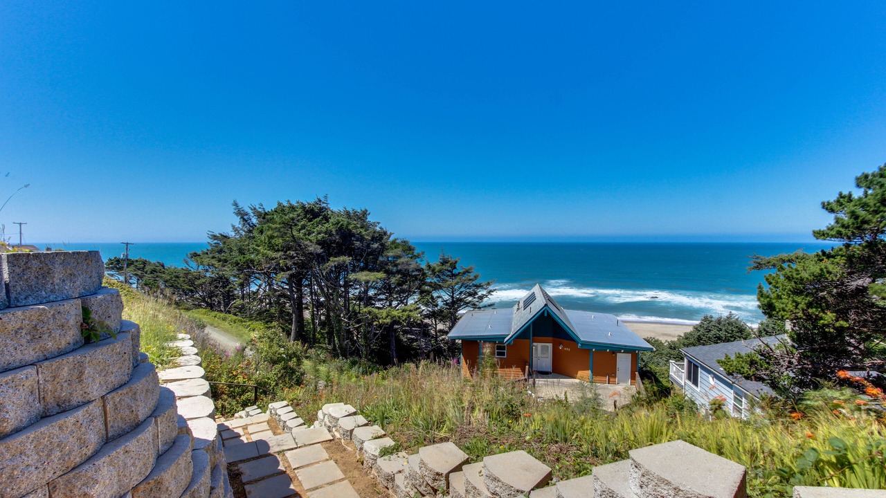Photo of Others in Lincoln City