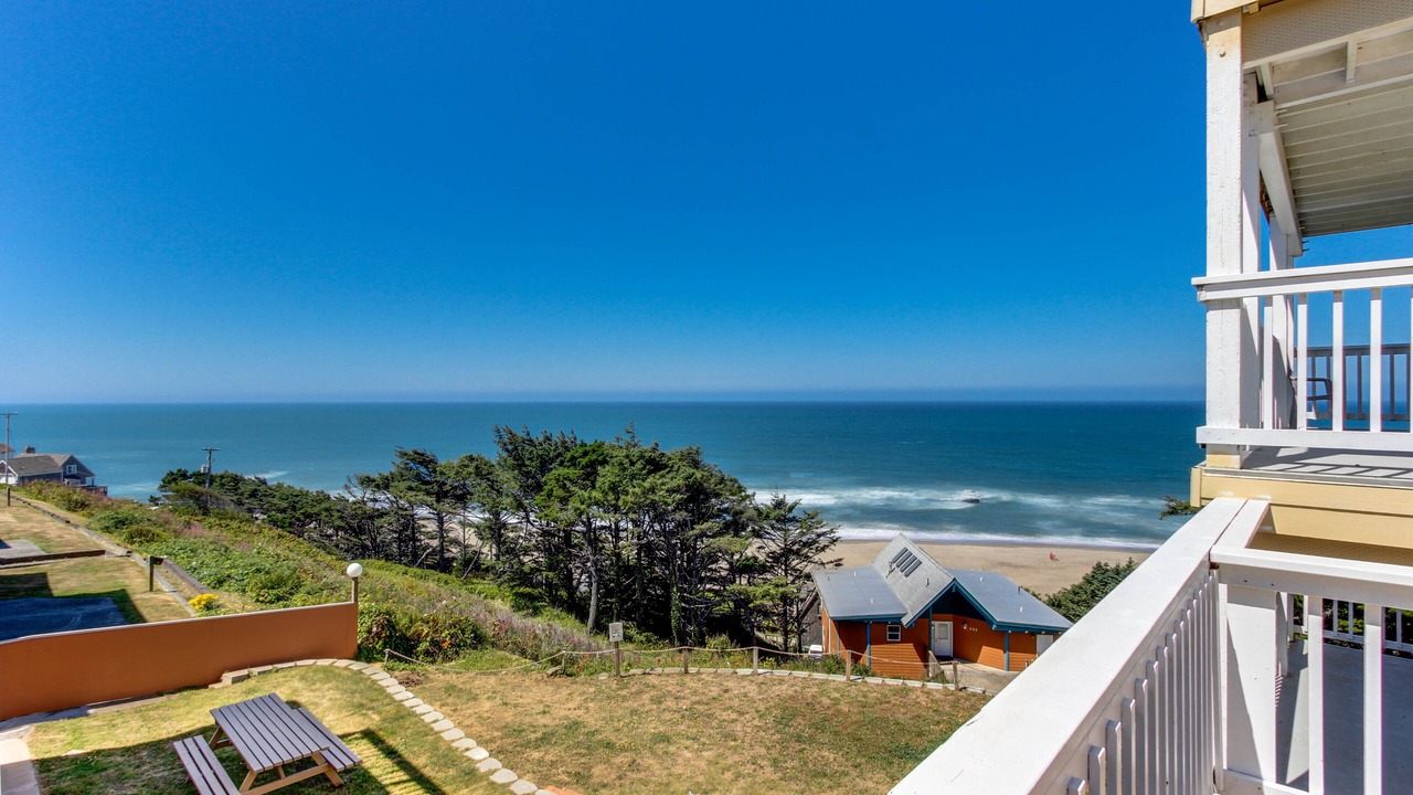 Photo of Others in Lincoln City