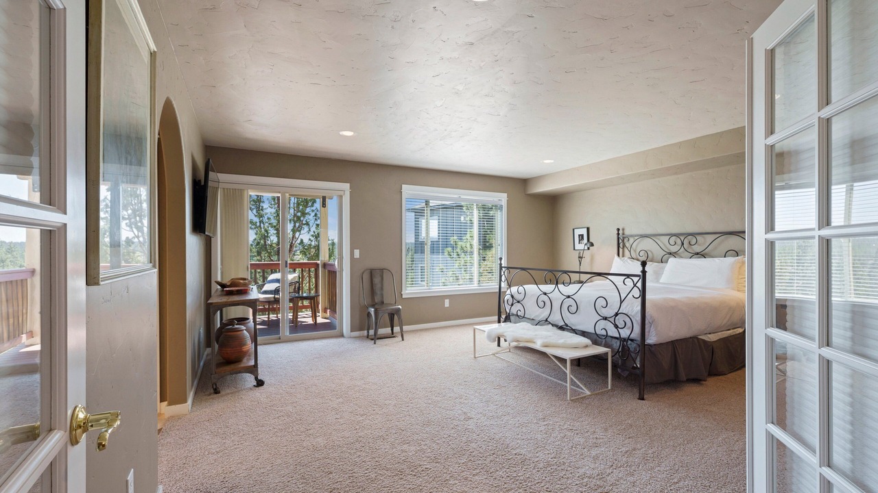 Photo of Bedroom in River West