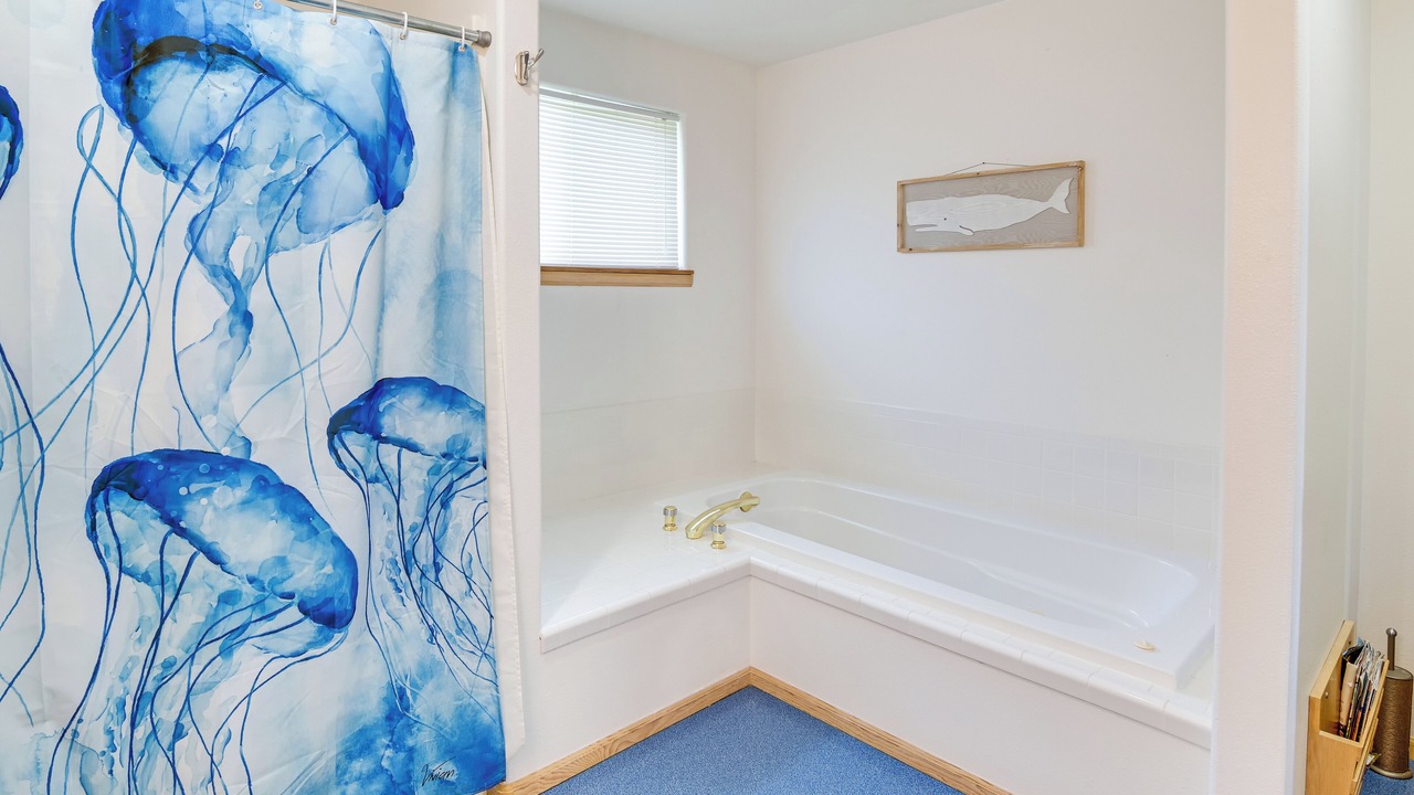 Photo of Bathroom in Yachats