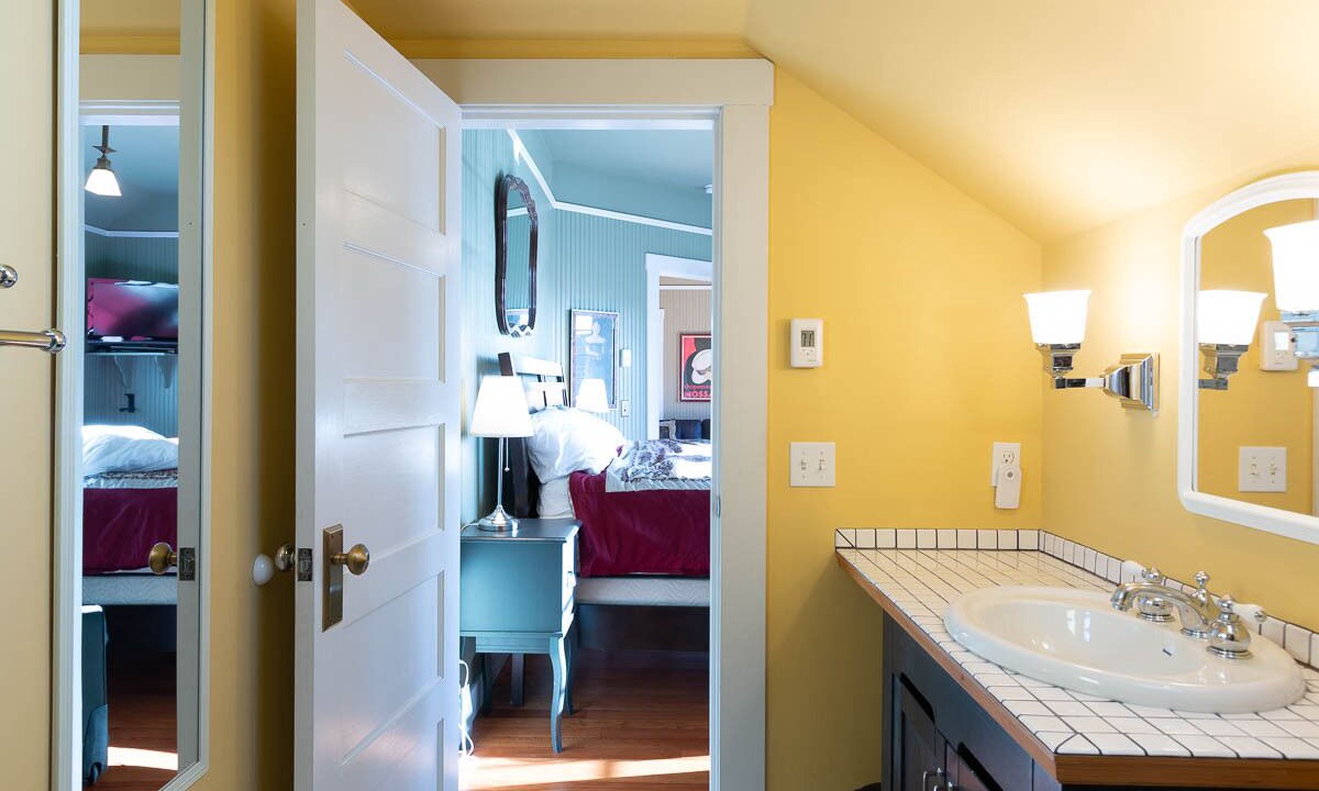 Photo of Bathroom in Ocean Park