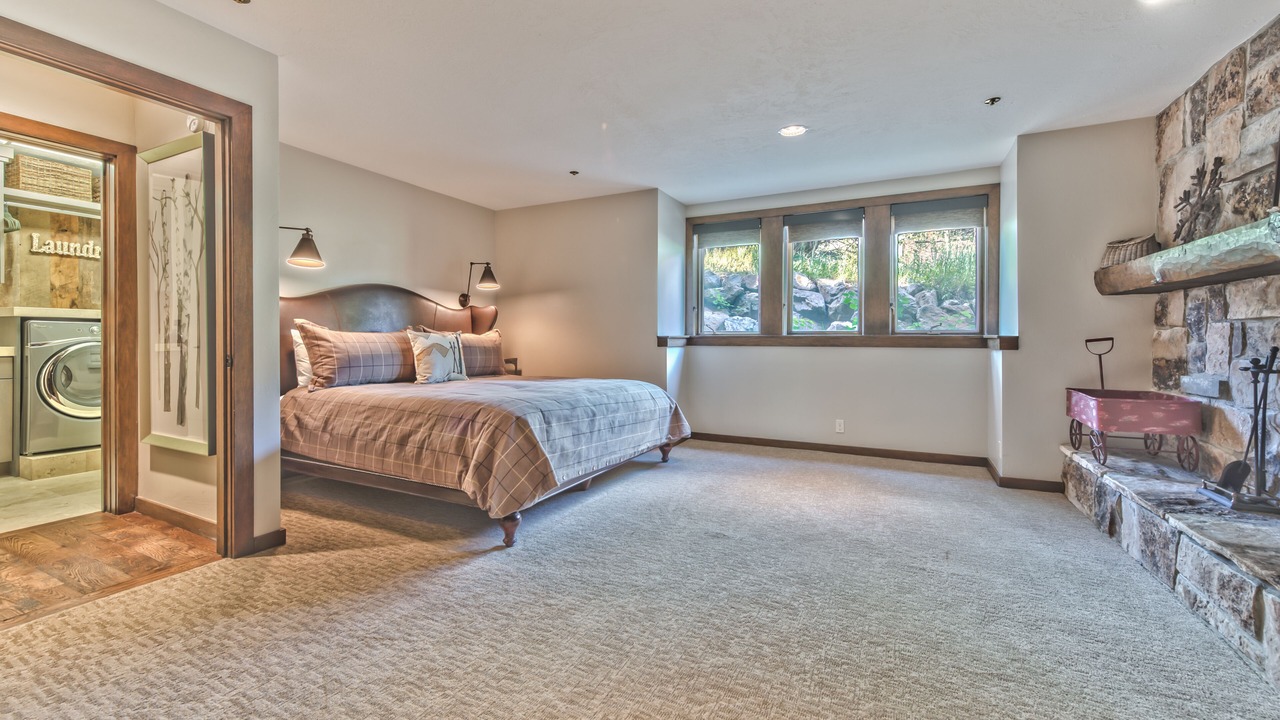 Photo of Livingroom in Deer Valley