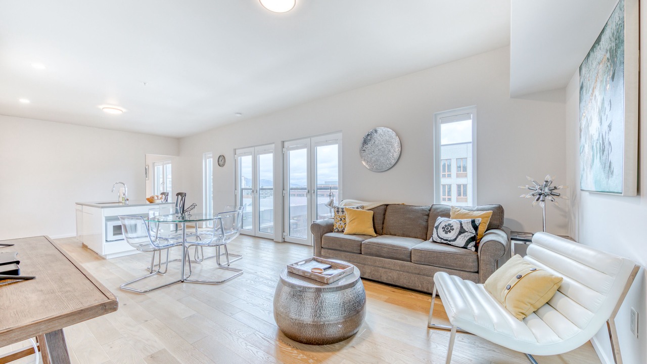 Photo of Livingroom in Uptown