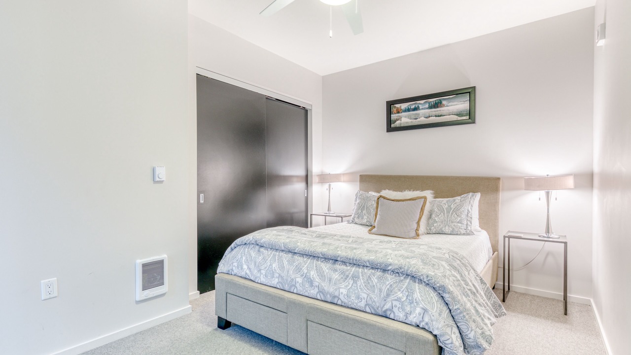 Photo of Bedroom in Uptown