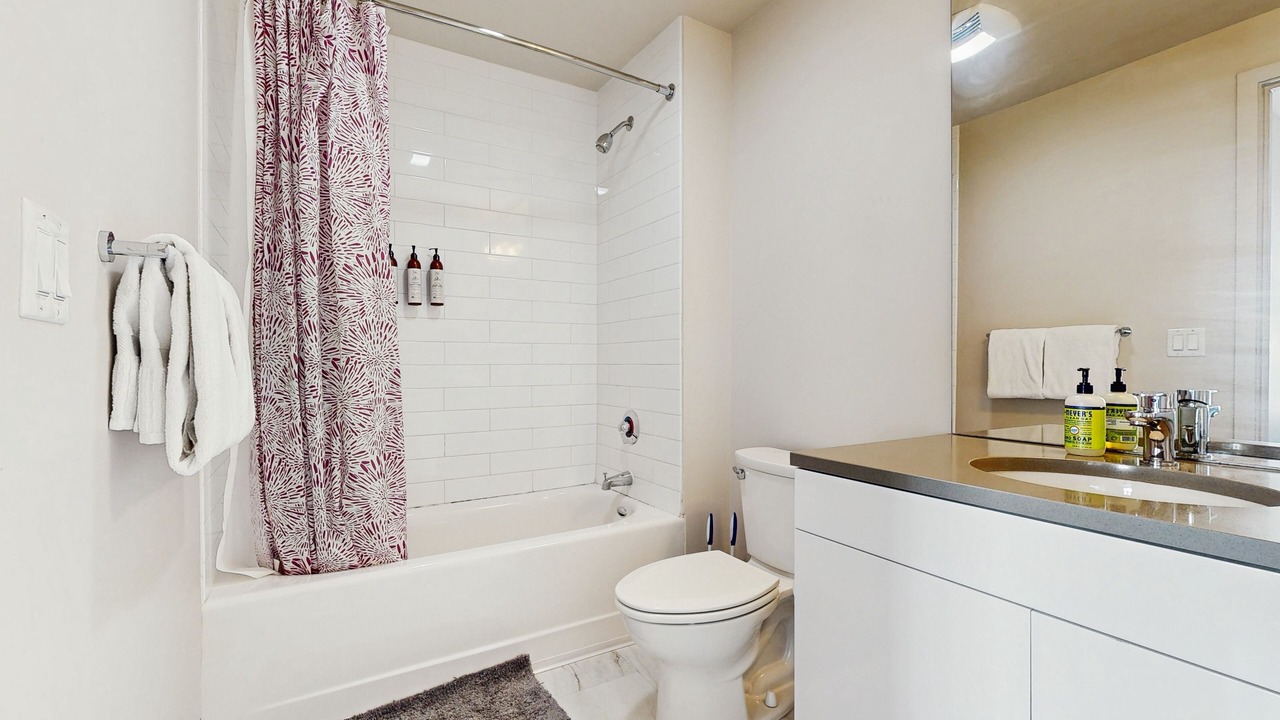 Photo of Bathroom in Uptown