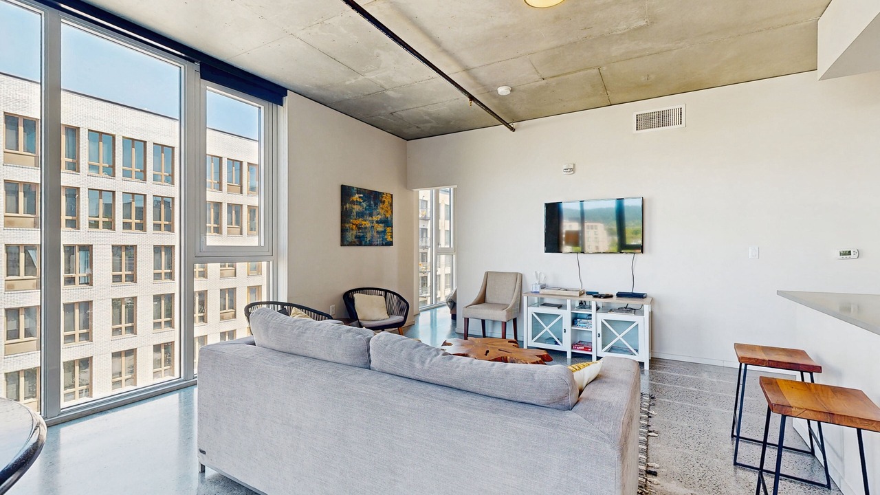 Photo of Livingroom in Uptown