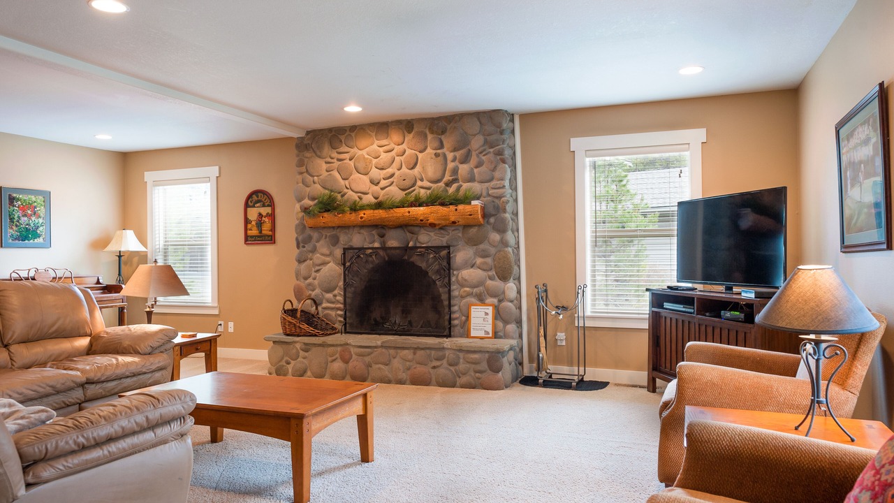 Photo of Livingroom in Sunriver