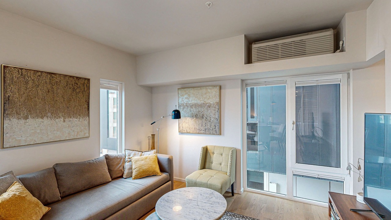 Photo of Livingroom in Uptown