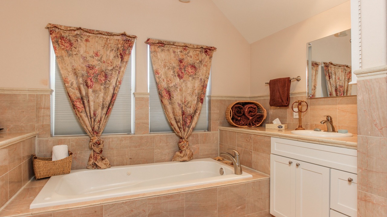 Photo of Bathroom in Roads End