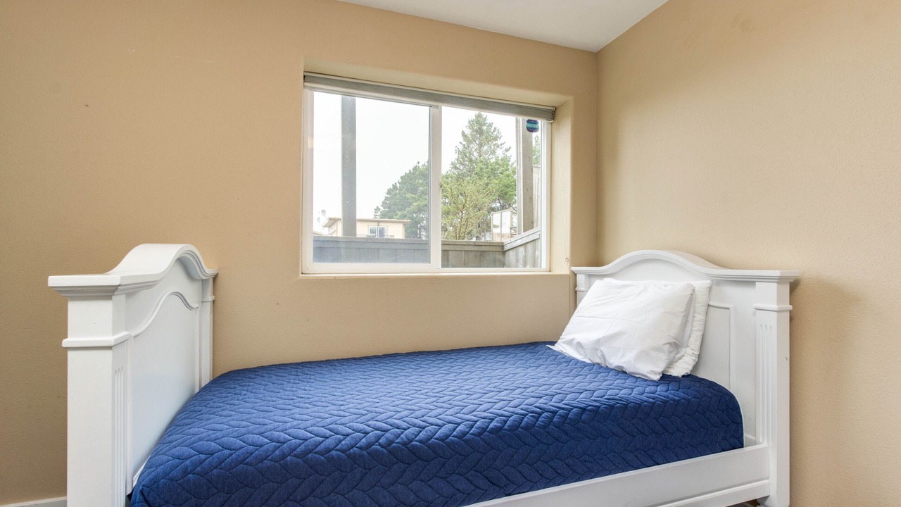 Photo of Bedroom in Roads End