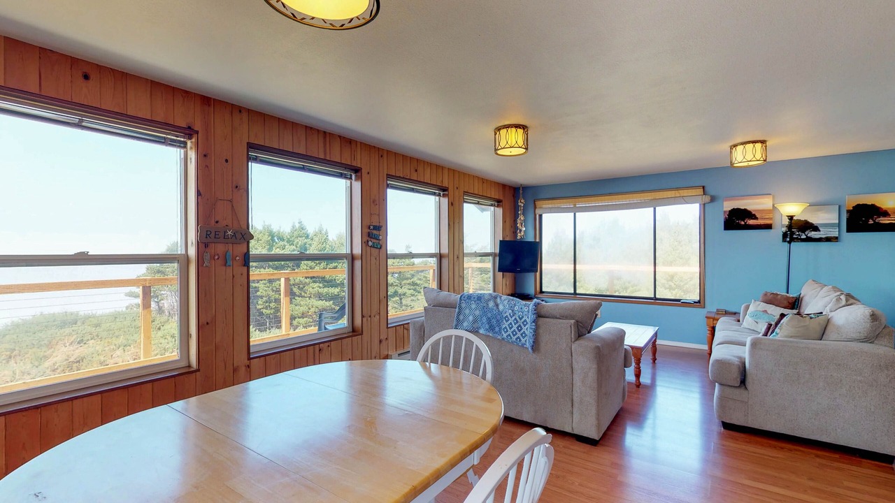 Photo of Livingroom in Bandon