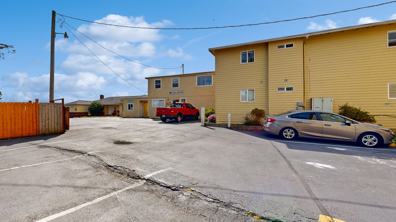 Photo of Others in Lincoln City