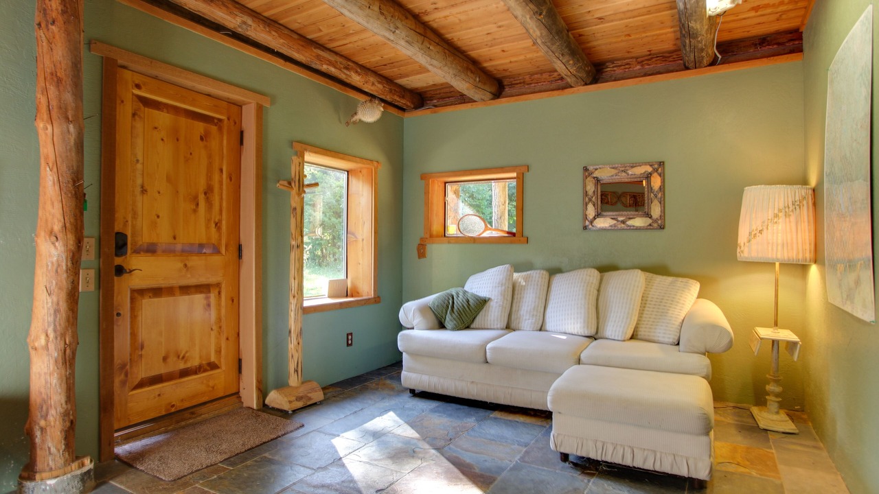 Photo of Livingroom in Easton