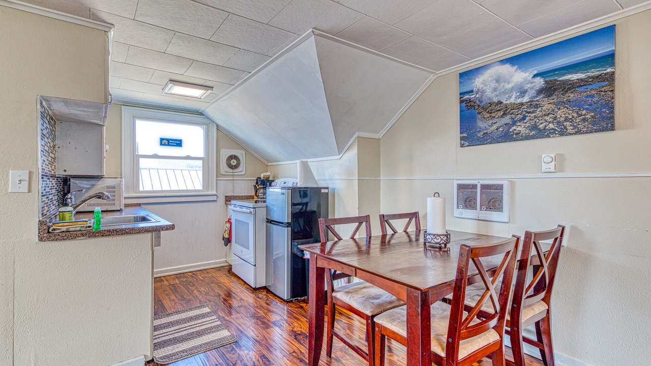 Photo of Kitchen in Rockaway Beach