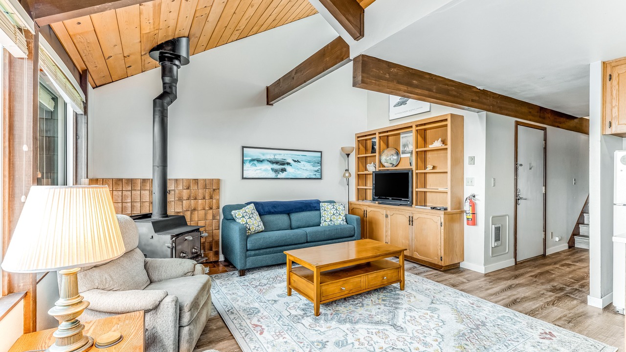 Photo of Livingroom in Historic Bayfront