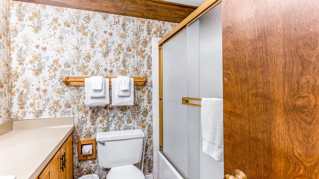 Photo of Bathroom in Historic Bayfront