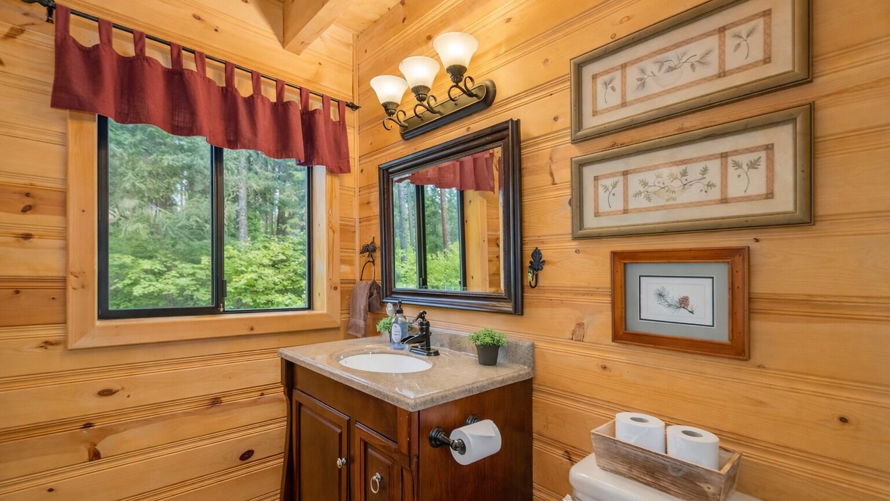 Photo of Bathroom in Ardenvoir