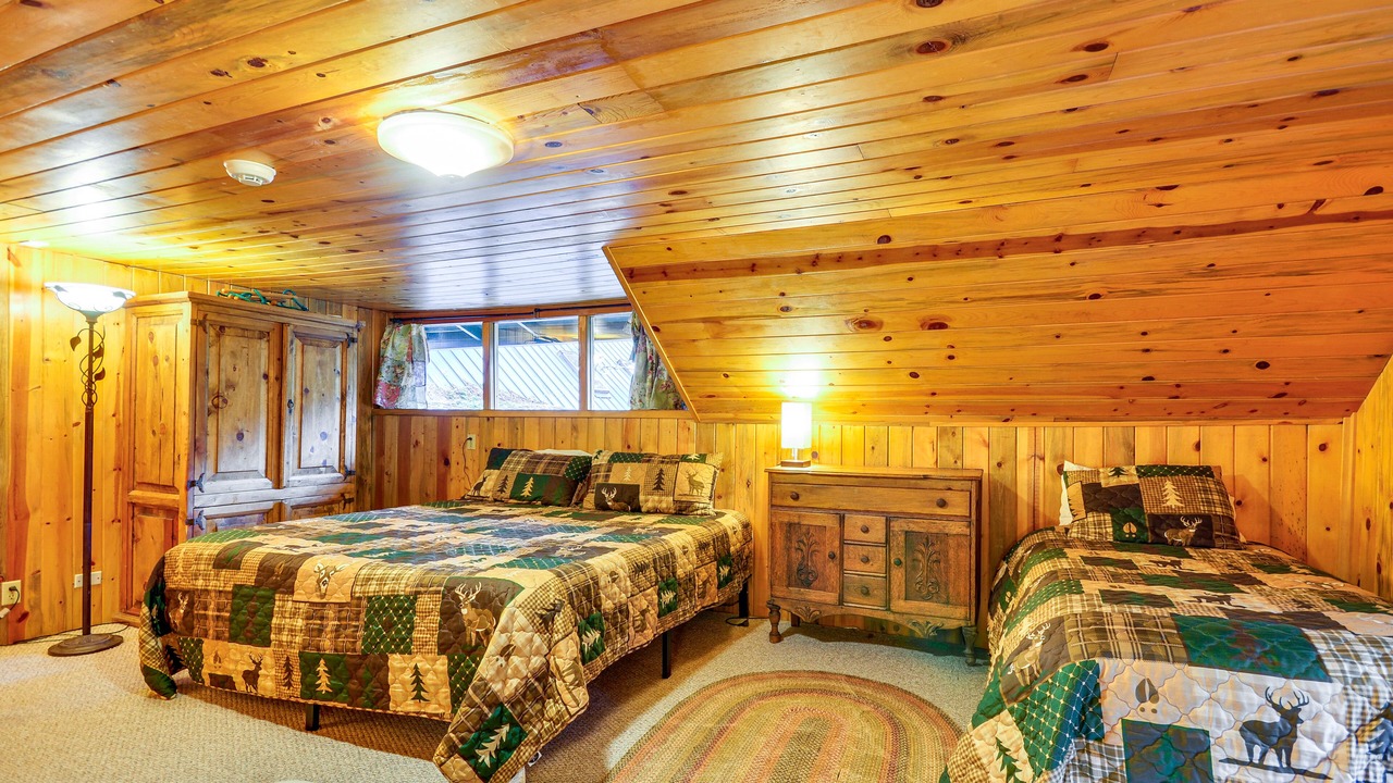 Photo of Bedroom in Rhododendron