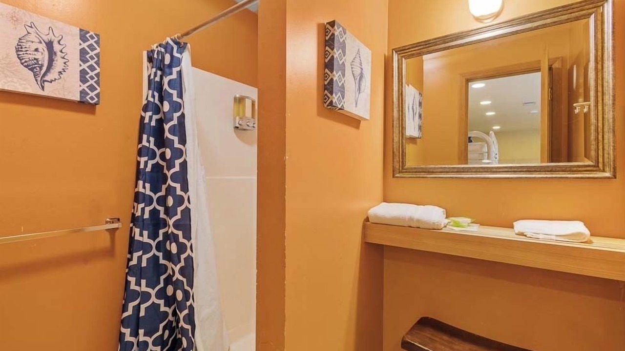 Photo of Bathroom in Klipsan Beach