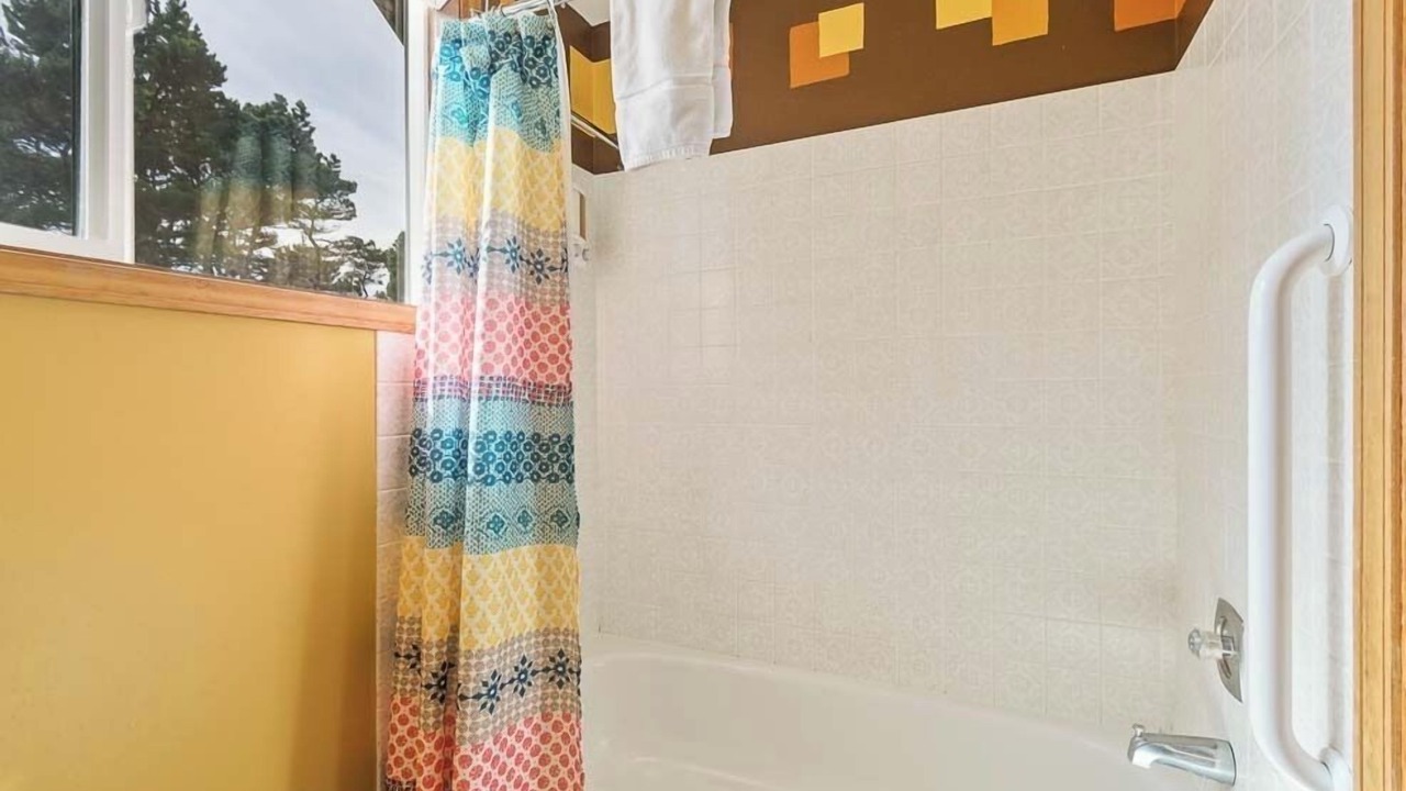 Photo of Bathroom in Klipsan Beach