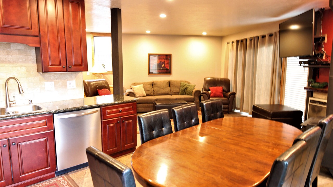 Photo of Bedroom in Mammoth Lakes