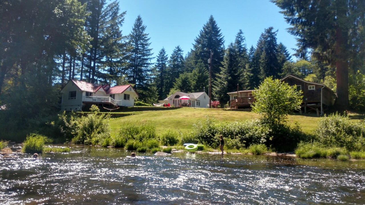 Photo of Others in Mapleton