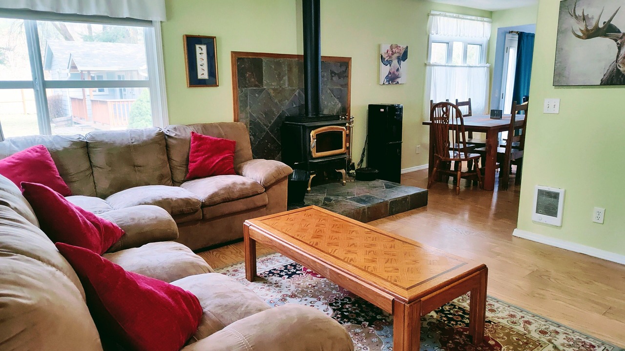 Photo of Livingroom in Mapleton
