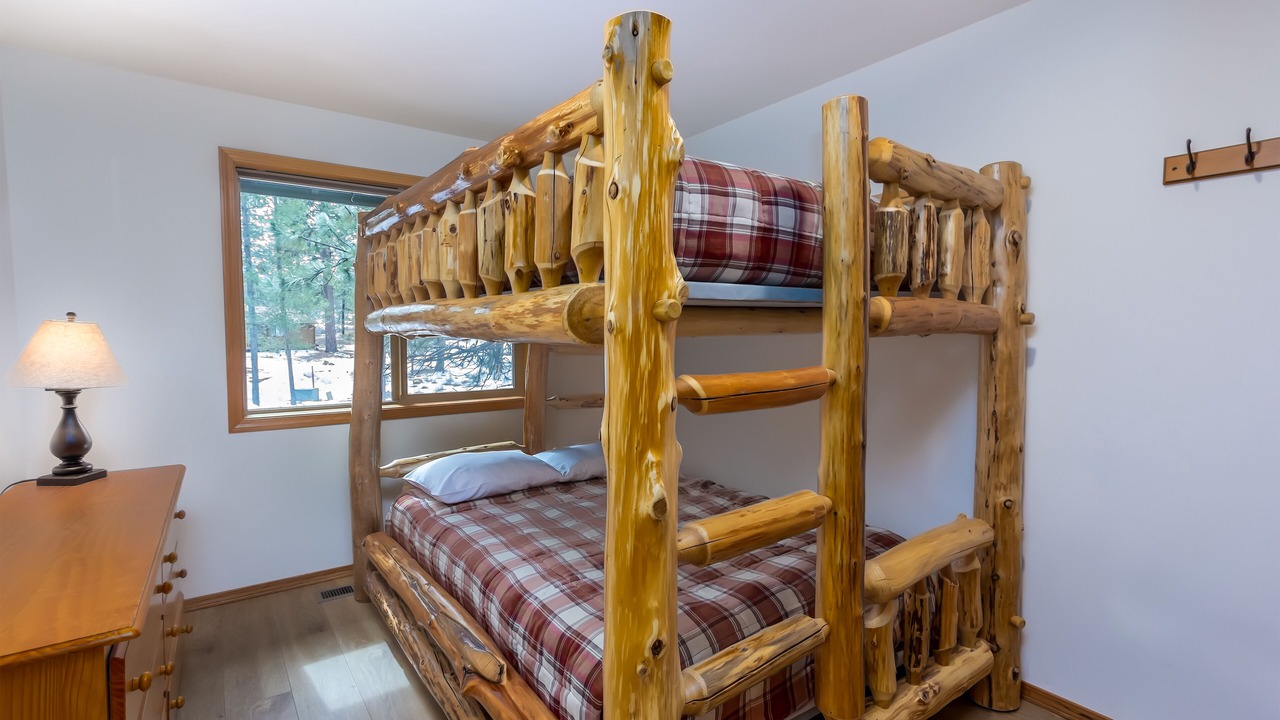 Photo of Bedroom in Sunriver