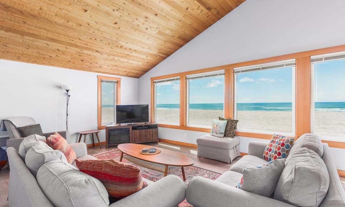 Photo of Livingroom in Kiwanda Shores