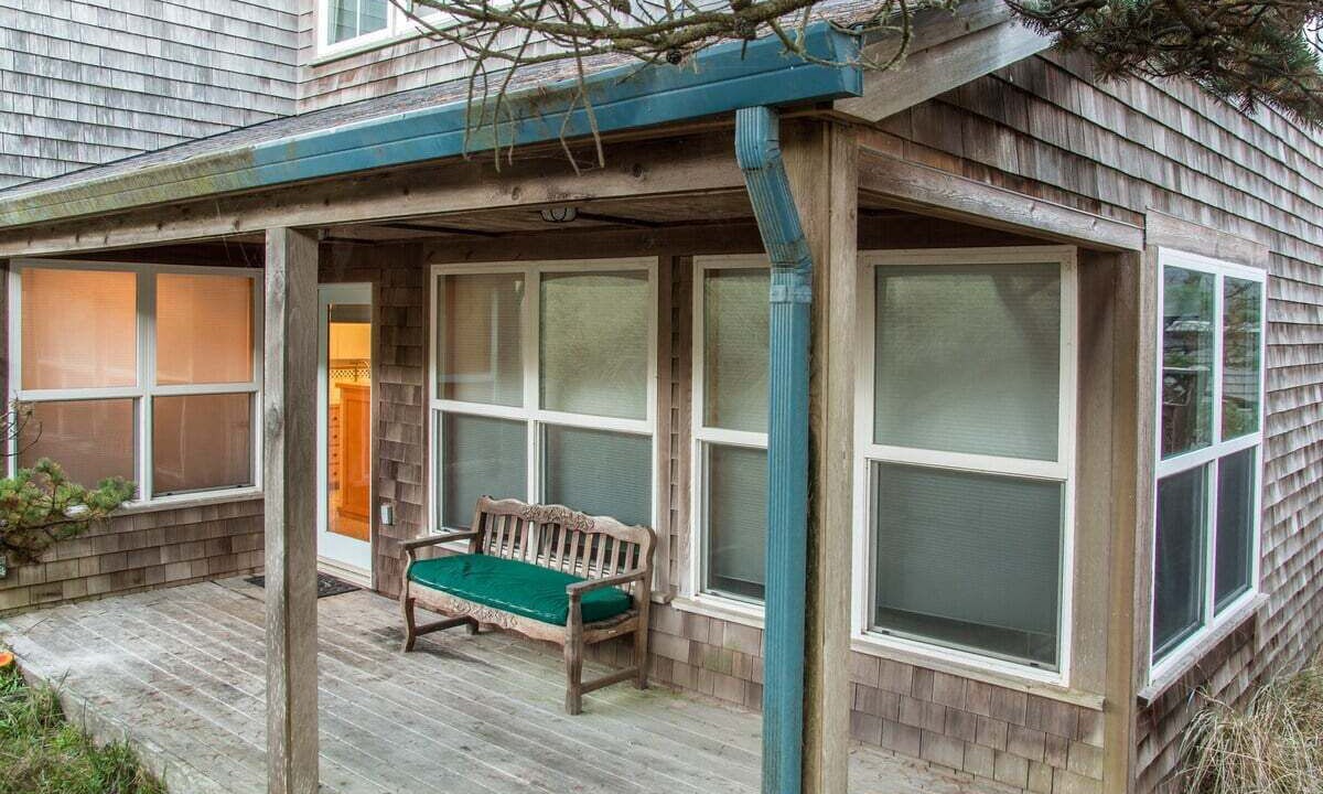 Photo of Patio Balcony in Shorepine Village